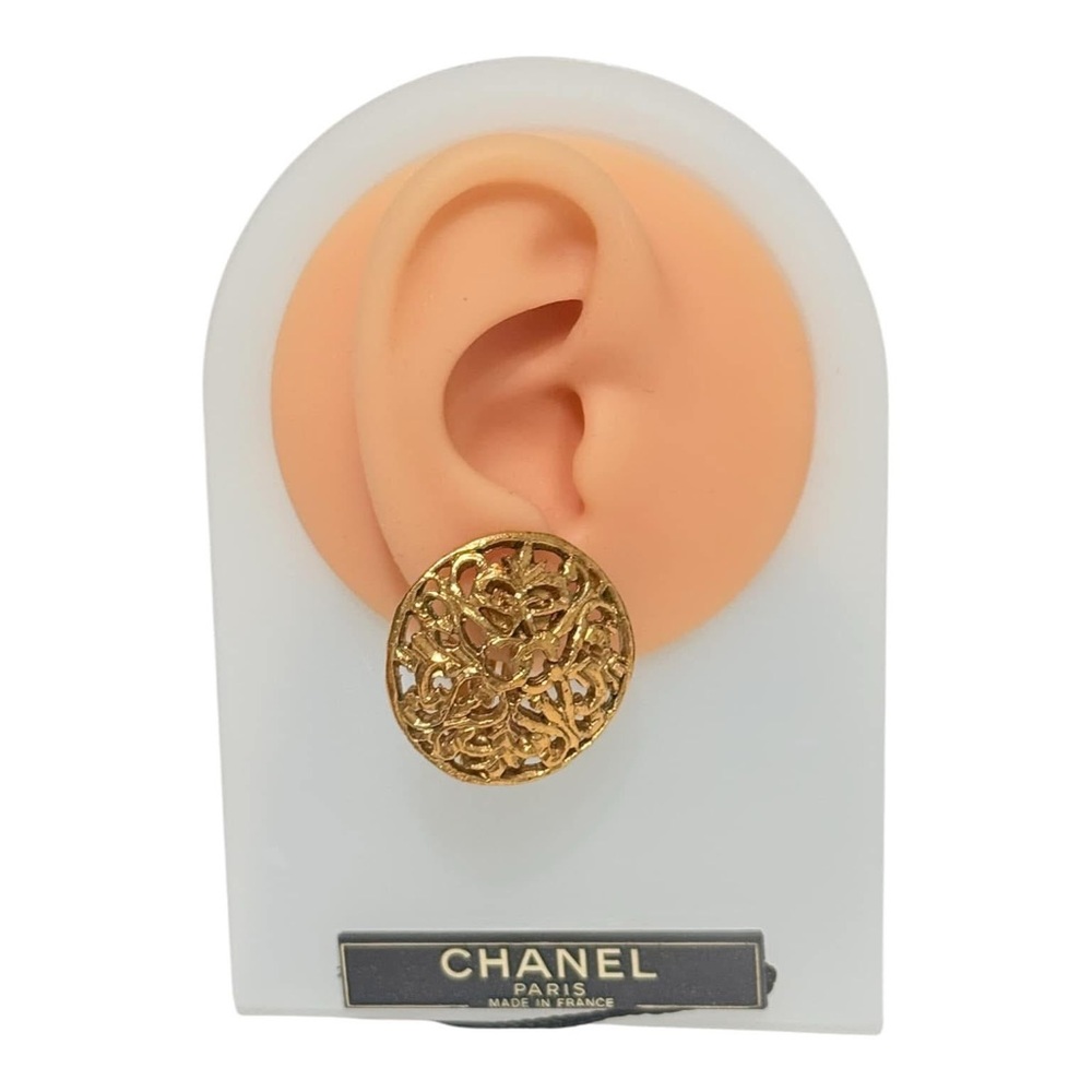 CHANEL Gold Textured Clip-On Earrings